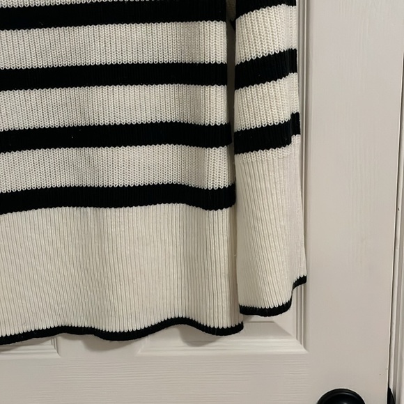 Baltic Born Lush Cream Black Striped Tunic Mock Neck Sweater Size Small Preppy - Picture 4 of 5